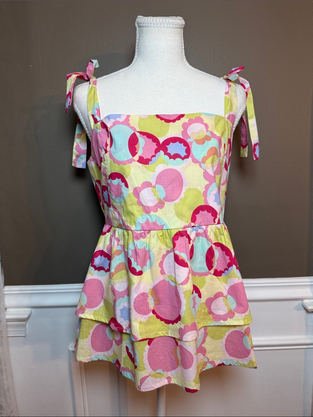 THML Floral‎ Tie Shoulder Babydoll Peplum Tank Top NWT Medium